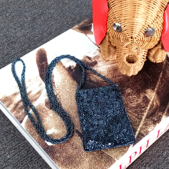 Handbags - 🆕 💎Mini Handmade Beaded Crossbody Bag💎